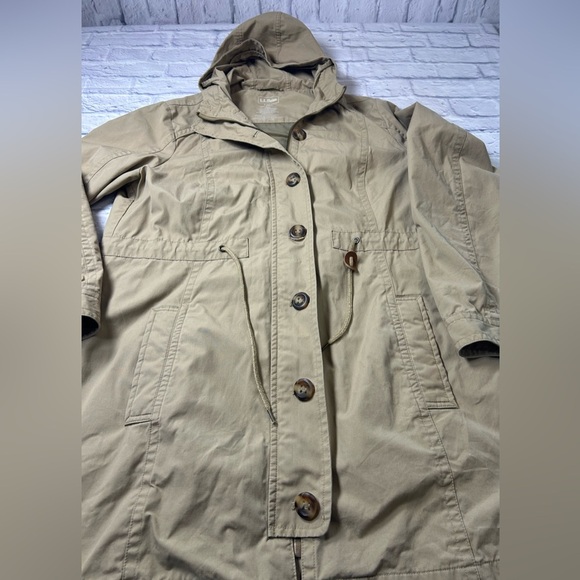 L.L. Bean Tan Zip Out Removable Layer Jacket/Coat. Size Large. - Picture 3 of 14